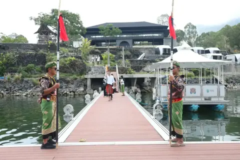 Fungsi Pontoon dan Kubus Apung untuk Floating Dock dan Dermaga Apung