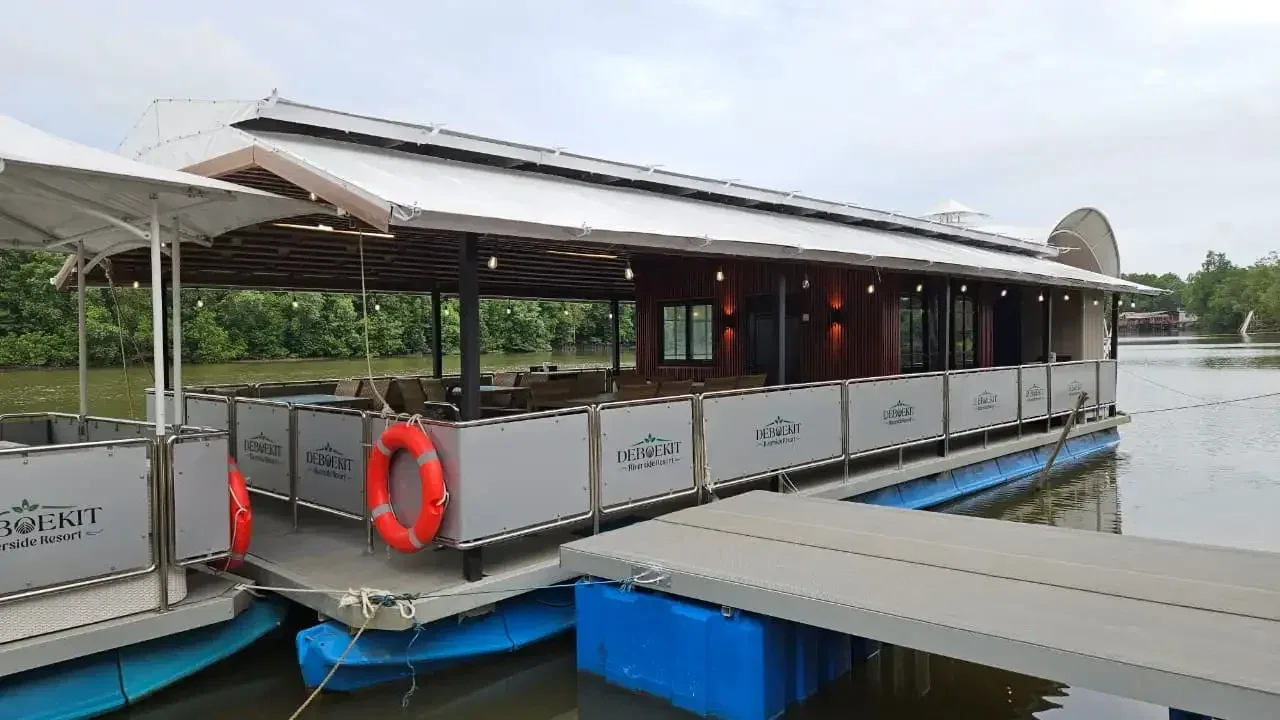 Restoran Terapung Bajau Indo di Sungai Manggar Balikpapan: Ikon Wisata Kuliner Unik di Kalimantan Timur