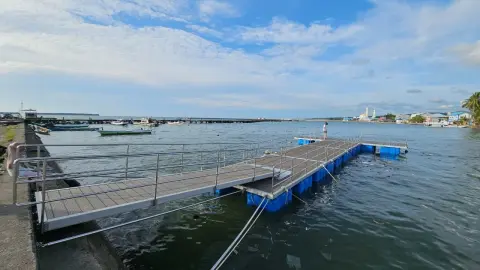 Dermaga Apung Kapal & Sea Plane